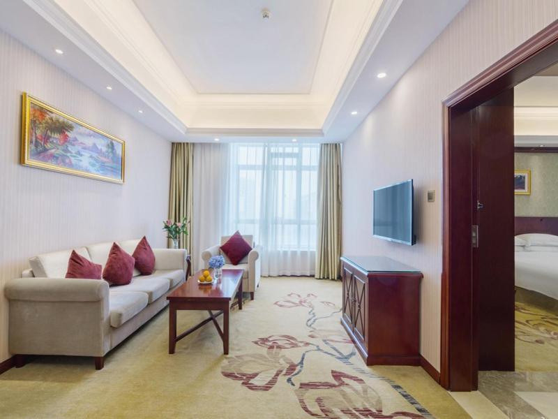 Vienna Hotel Guilin Lingchuan Shunxiang No.1 Mansion מראה חיצוני תמונה